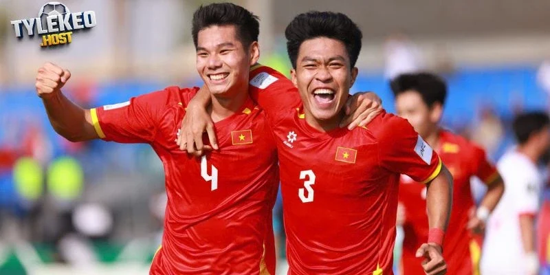 U23 Việt Nam đứng đầu bảng A