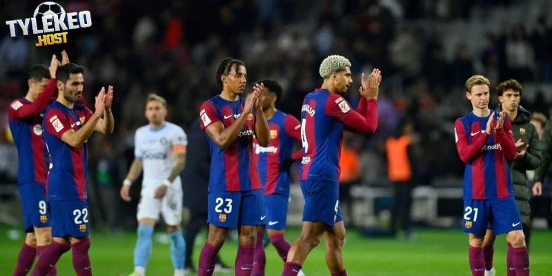 Barca muốn giữ Rashford tới 2027, Ekitike ca ngợi Salah lập kỷ lục