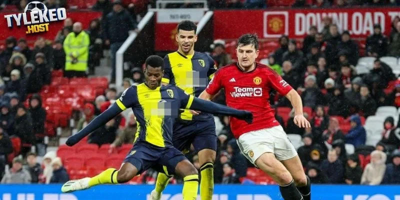 Hàng thủ của MU mất sự tập trung