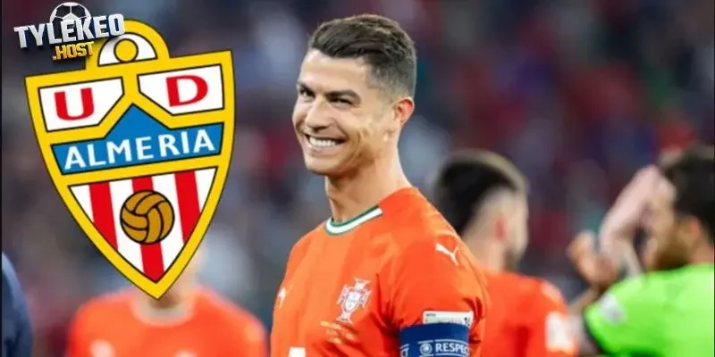 Ronaldo đầu tư vào câu lạc bộ Almeria trong 5 năm